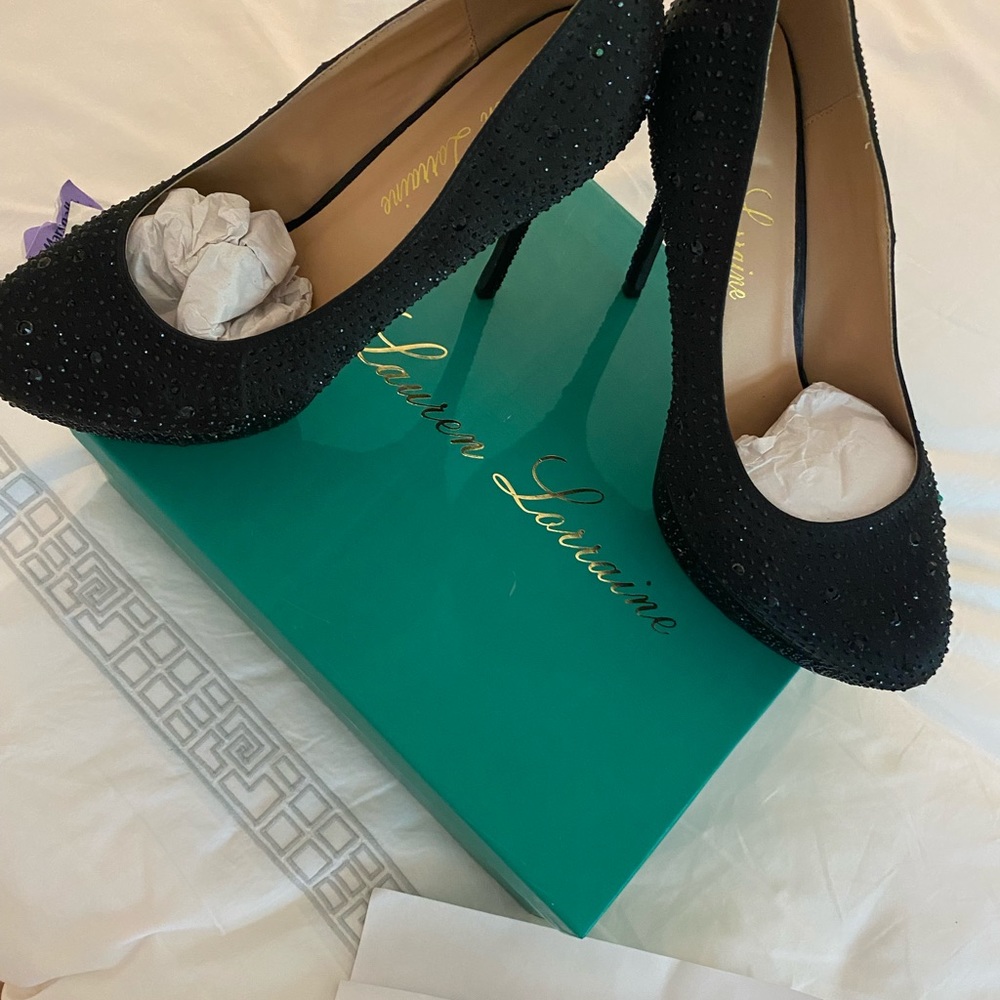 Satin plataforma pumps black